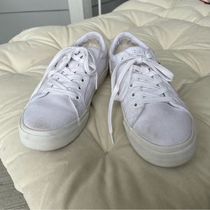 Taos Plim Soul in White Canvas (7 WIDE)